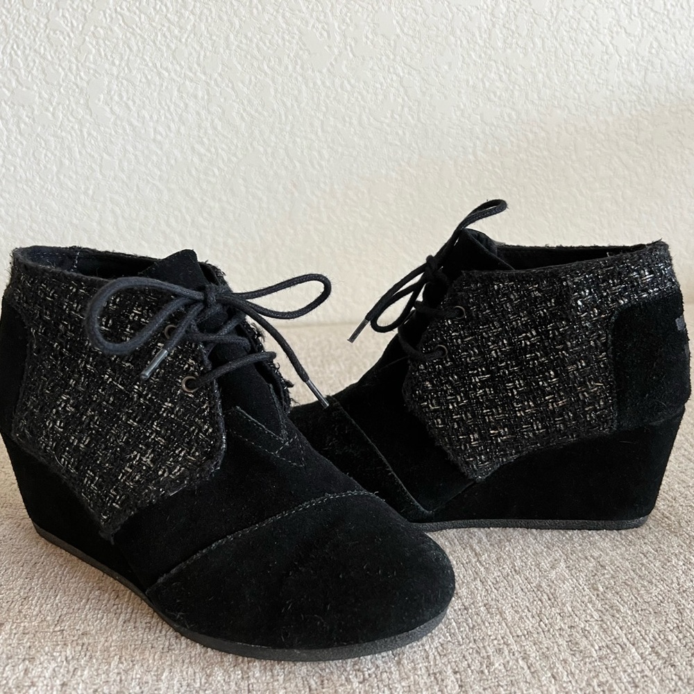 Tom’s Booties